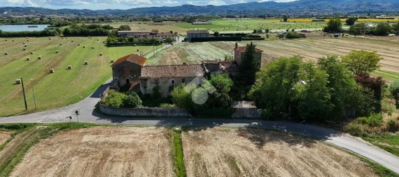 Casa de 30 habitaciónes en Prato, Italy No. 279519 10