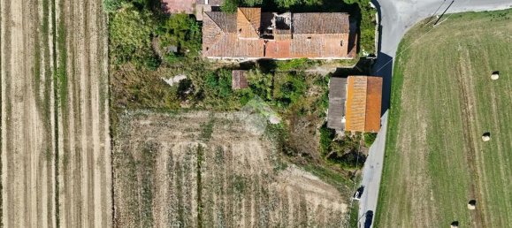 Casa de 30 habitaciónes en Prato, Italy No. 279519 7