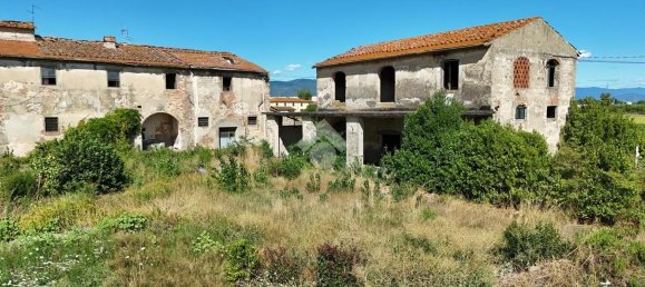 Casa de 30 habitaciónes en Prato, Italy No. 279519 13