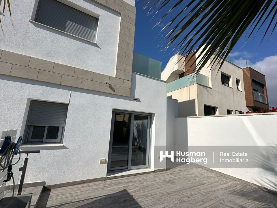 3 bedrooms Villa in Torrevieja, Spain No. 176537