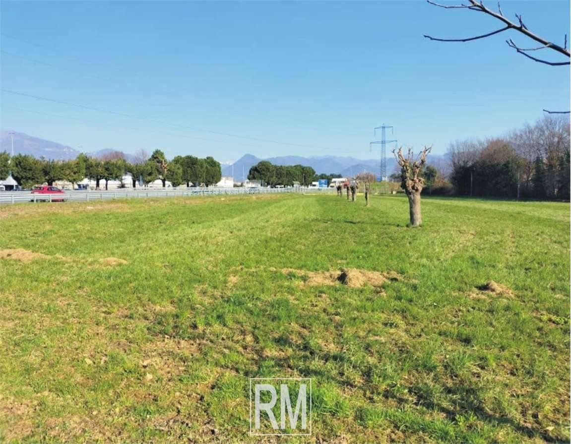 1575m² Land in Mozzo, Italy No. 30676