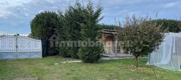 Grundstück in Gerenzano, Italy 1500m², Nr. 313142 5