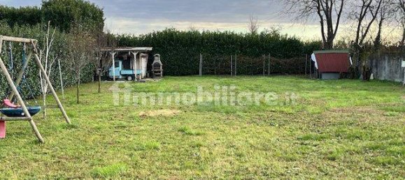 Grundstück in Gerenzano, Italy 1500m², Nr. 313142 8