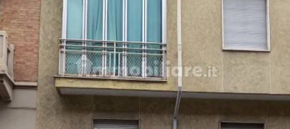 2 bedrooms Apartment in Turin, Italy No. 292180 2