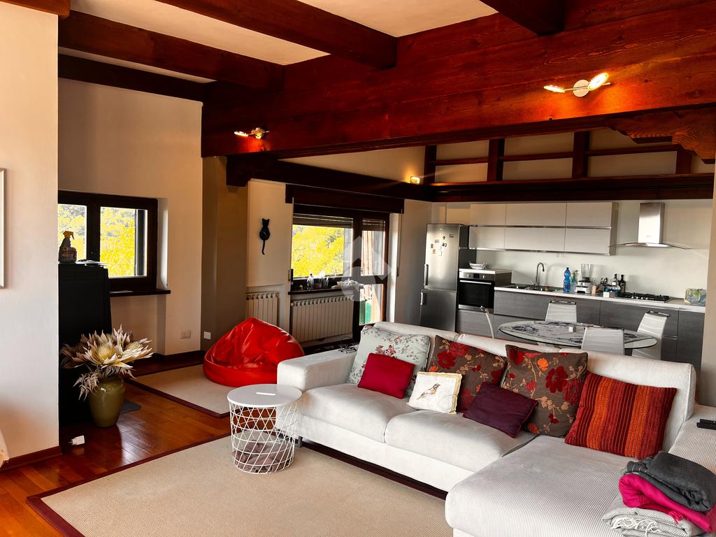 1 bedroom Apartment in Valdilana, Italy No. 377603