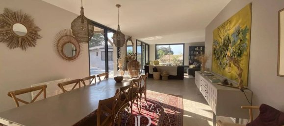 5 bedrooms Villa in Calvi, France No. 350725 4