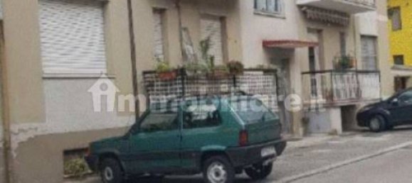 2 bedrooms Apartment in Tolentino, Italy No. 328244 2