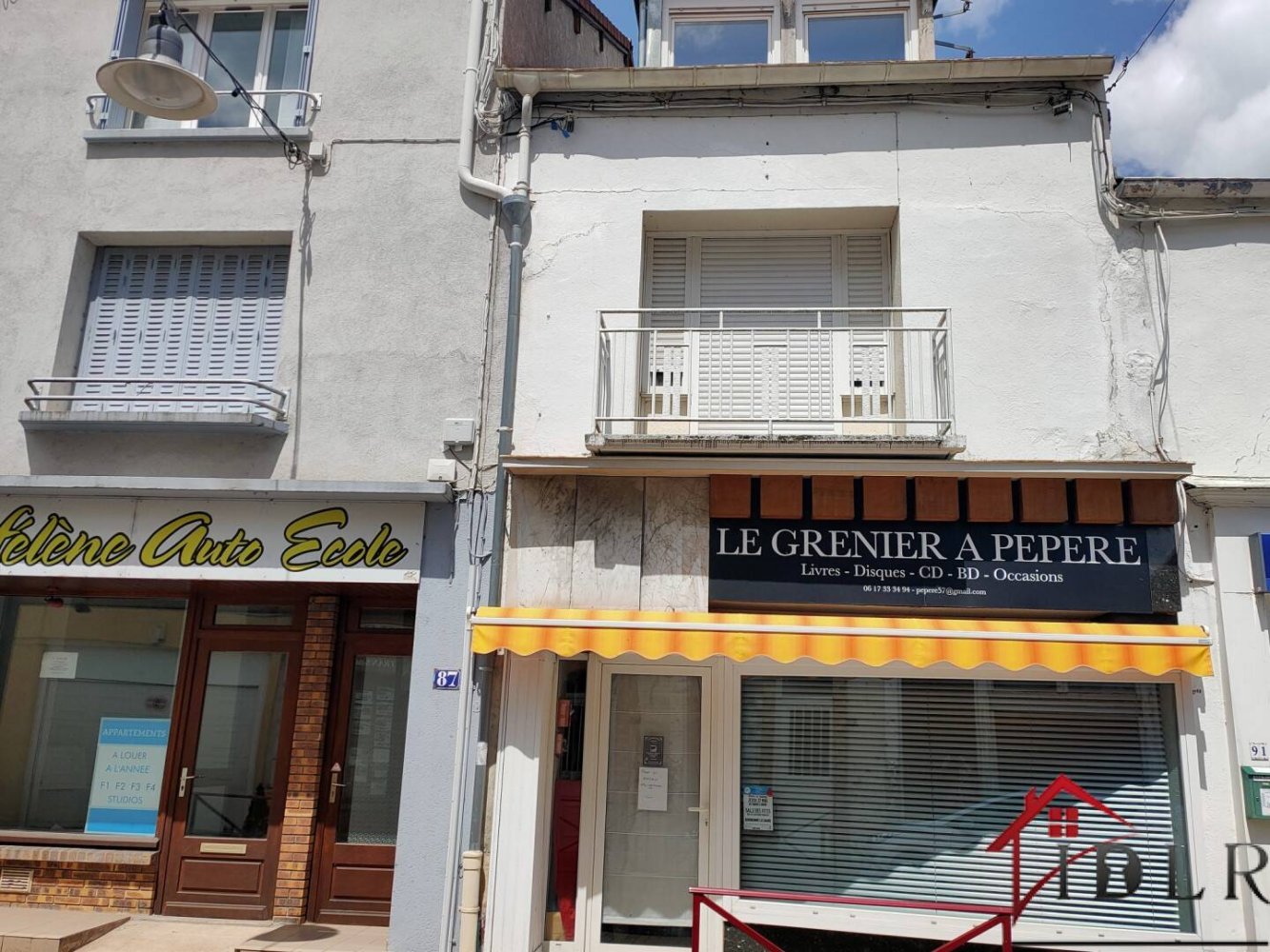 147m² Commercial property in Bourbonne-les-Bains, France No. 66958