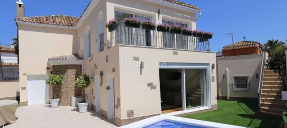 4 bedrooms Villa in Marbella, Spain No. 28185 3