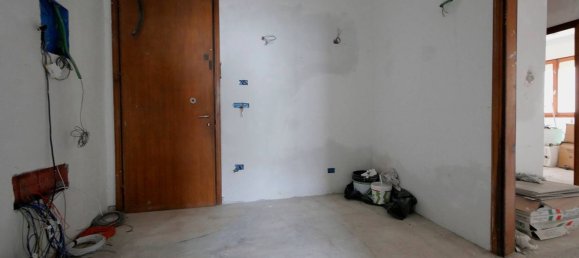 3 bedrooms Apartment in Venice, Italy No. 317429 2