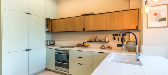 4 bedrooms House in London, United Kingdom No. 12899 8