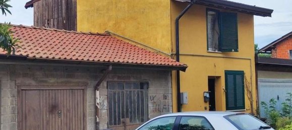 3-salle Appartement à Fino Mornasco, Italy No. 6799 2