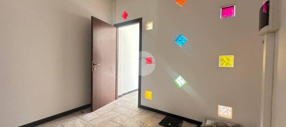 Imóvel comercial de 2 divisões em Bussero, Italy N.º 135378 4