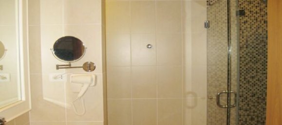 2 Schlafzimmer Wohnung in Hoan Kiem, Vietnam, Nr. 5593 5