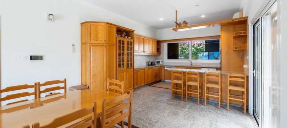 4 bedrooms House in Germasogeia, Cyprus No. 10564 6