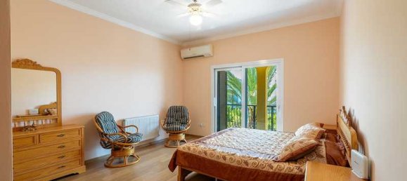 4 bedrooms House in Germasogeia, Cyprus No. 10564 2