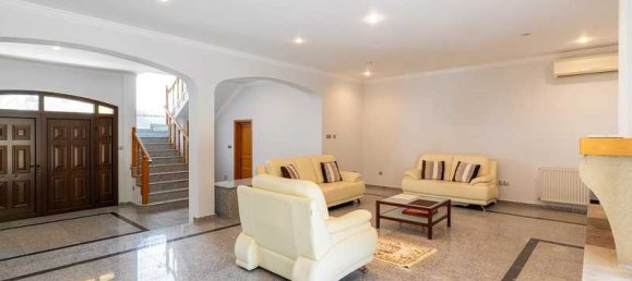 4 bedrooms House in Germasogeia, Cyprus No. 10564 10