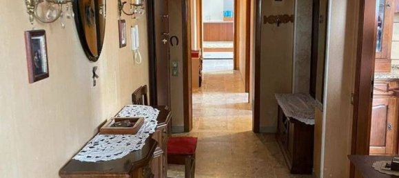 4 rooms Apartment in Monteriggioni, Italy No. 223395 12