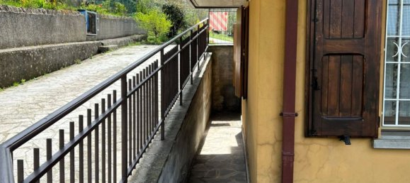 2 rooms Apartment in Monghidoro, Italy No. 128230 3