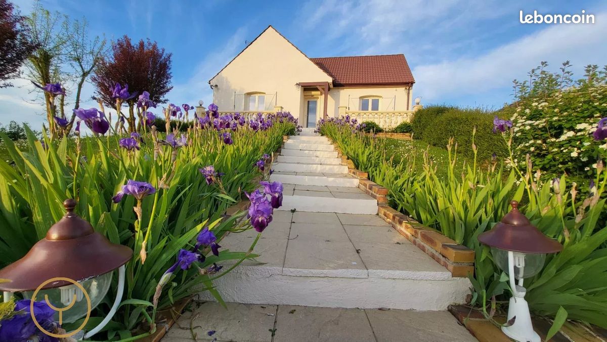 2 bedrooms House in Aube, France No. 214013