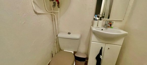 1 bedroom Apartment in Nantes, France No. 101924 8