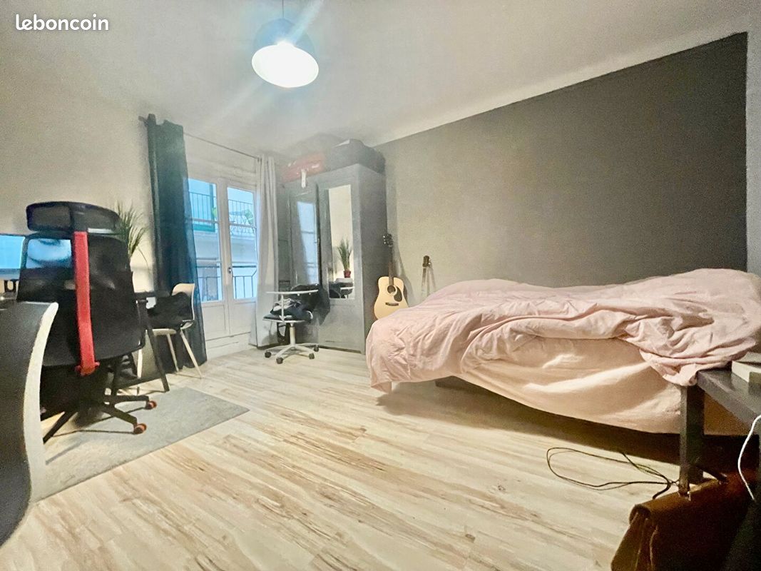 1 bedroom Apartment in Nantes, France No. 101924