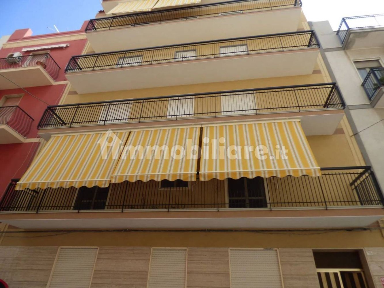 Apartamento T5 em Augusta, Italy N.º 68334