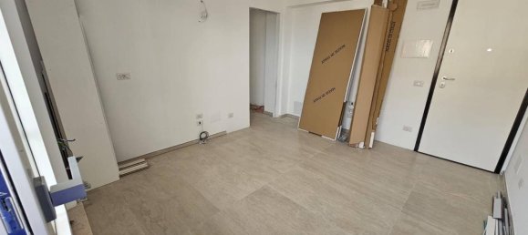 2غرفة شقة في Civitanova Marche, Italy رقم 39881 2