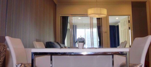 Apartamento com 1 quarto em condomínio em Watthana, Thailand N.º 9425 5