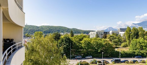 1 bedroom Apartment in Echirolles, France No. 300933 12