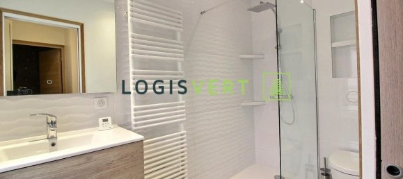 Casa de 3 dormitorios en Palaiseau, France No. 162214 12