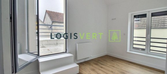 Casa de 3 dormitorios en Palaiseau, France No. 162214 22