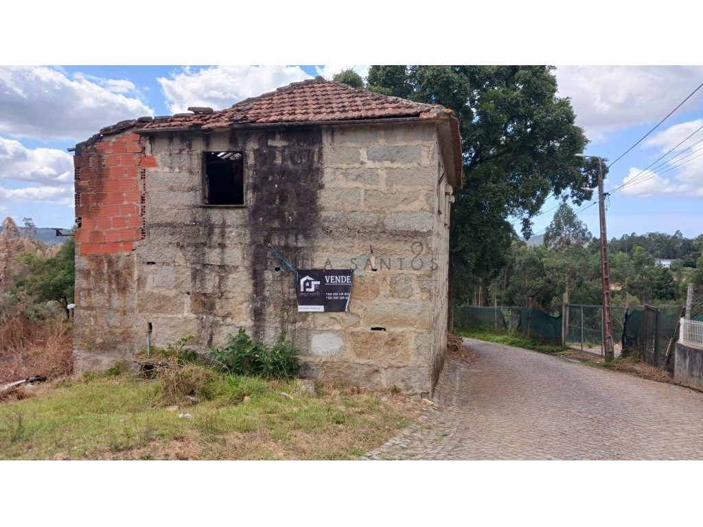  قطعة أرض في Gondomar, Portugal 9800متر مربع رقم 300657