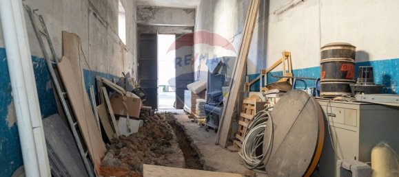 3 rooms Commercial property in Catania, Italy No. 238519 9