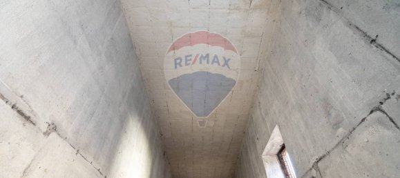 3 rooms Commercial property in Catania, Italy No. 238519 4