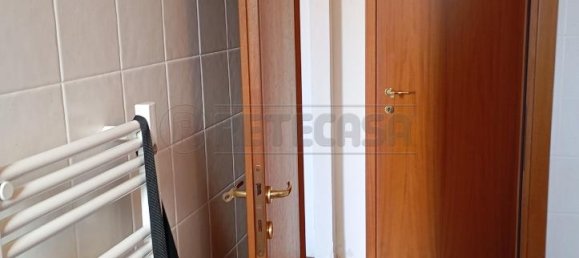 3 rooms Apartment in Vicenza, Italy No. 233060 6