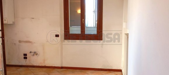 3 rooms Apartment in Vicenza, Italy No. 233060 15