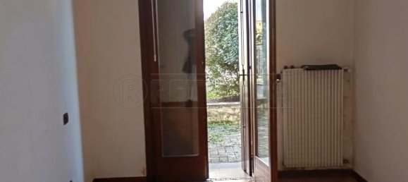 3 rooms Apartment in Vicenza, Italy No. 233060 7