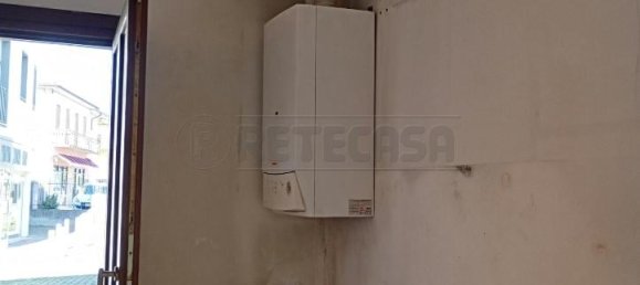 3 rooms Apartment in Vicenza, Italy No. 233060 27