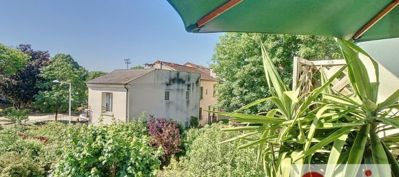 Apartamento de 4 dormitorios en Issy-les-Moulineaux, France No. 124536 3