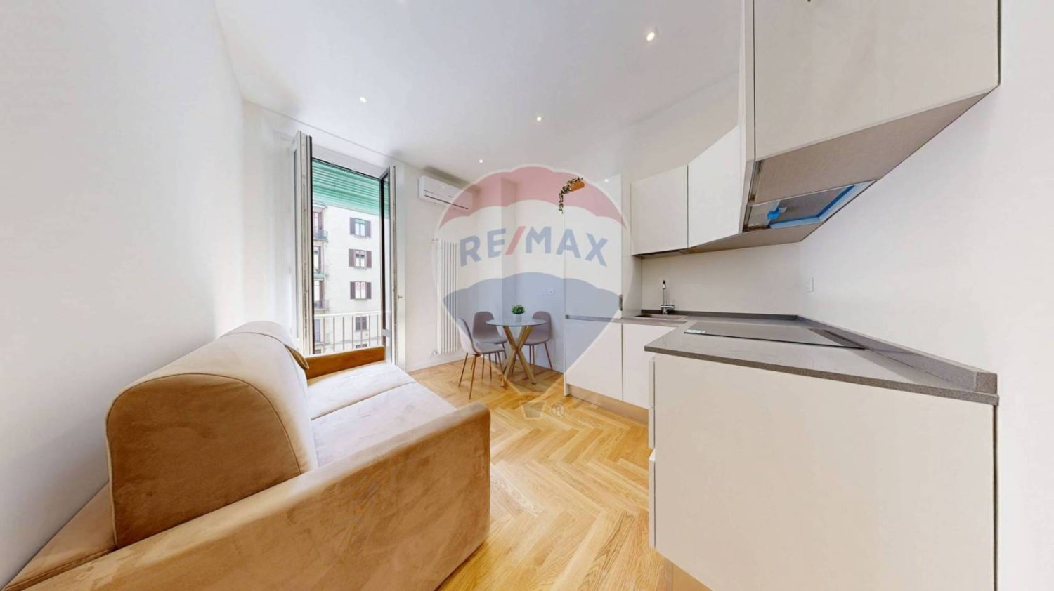 1 bedroom Apartment in Milan, Italy No. 316592