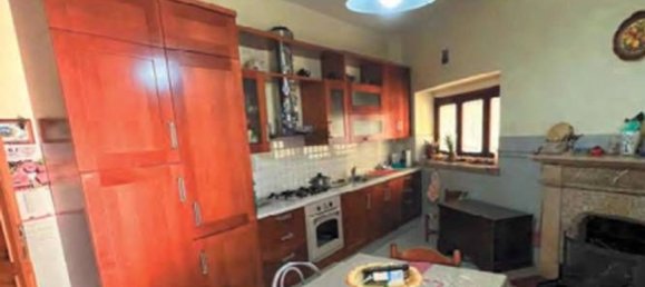 3-salle Appartement à Gesualdo, Italy No. 296639 6