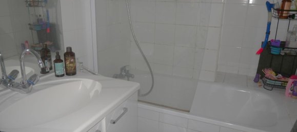 3 bedrooms Apartment in Villeneuve-la-Garenne, France No. 173493 9