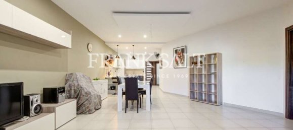 Maisonette de 2 dormitorios en Zebbug, Malta No. 117 8