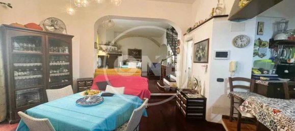 Bâtiment à Trani, Italy 220m² No. 341314 10