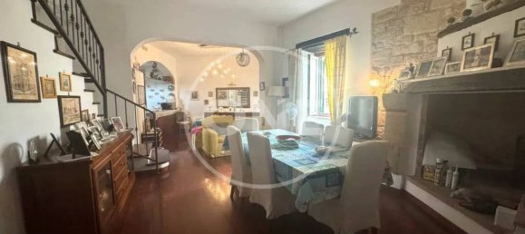 Bâtiment à Trani, Italy 220m² No. 341314 14