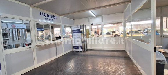 1400m² Warehouse in Aprilia, Italy No. 301237 21