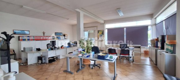 1400m² Warehouse in Aprilia, Italy No. 301237 12