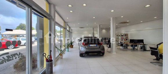 1400m² Warehouse in Aprilia, Italy No. 301237 6