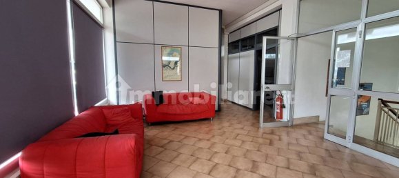 1400m² Warehouse in Aprilia, Italy No. 301237 11